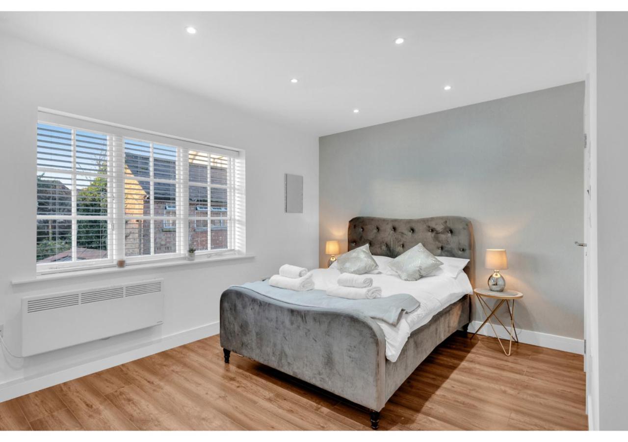 Classic 2Bd Flat In Chelmsford Exterior photo