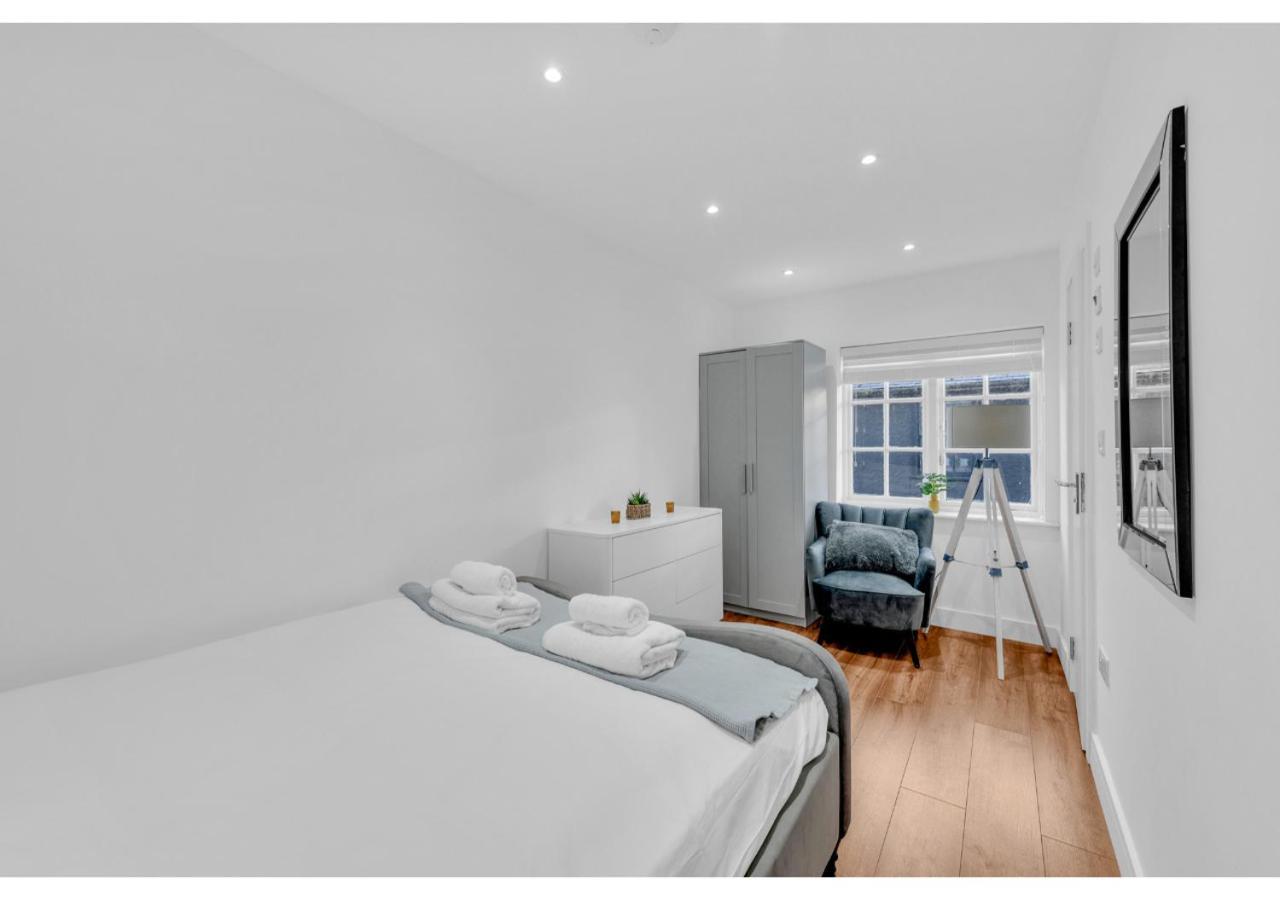 Classic 2Bd Flat In Chelmsford Exterior photo
